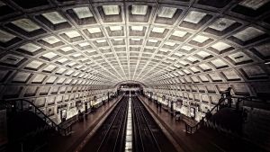 metro-698661_960_720